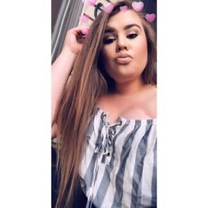 Meet your Posher, Alyssa